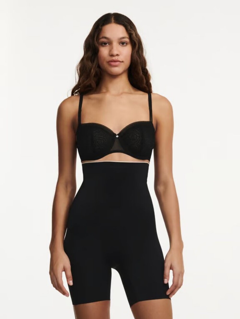 Chantelle Basic Shaping High Waist Mid-Thigh shapewear shorts Black size small